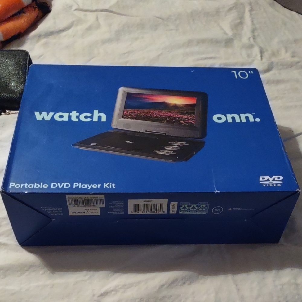 On Running Blue Portable DVD Player Kit